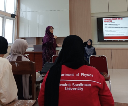 Jurusan Fisika Mengadakan Sosialisasi Hak Atas Kekayaan Intelektual (HAKI) untuk Mendukung Terciptanya Lingkungan yang Inovatif