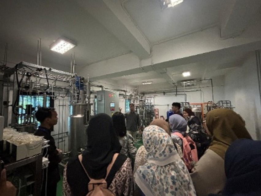 Kunjungan Lab ke Lembaga Ilmu Hayati, Teknik, dan Rekayasa, Universitas Airlangga